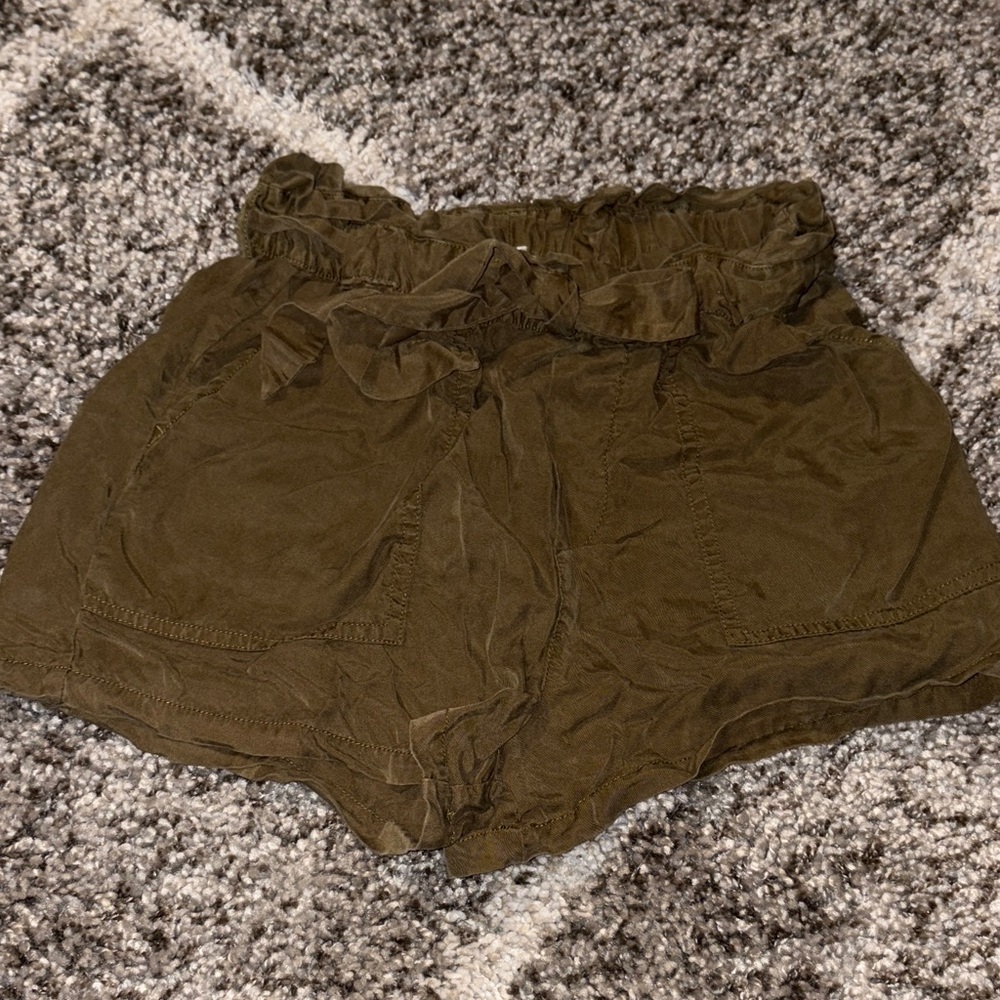 Garage High Waist Olive Shorts